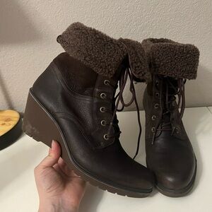 Ecco |‎ Espresso Brown Sherpa Lined Leather Wedge Boots Sz 40/9-9.5